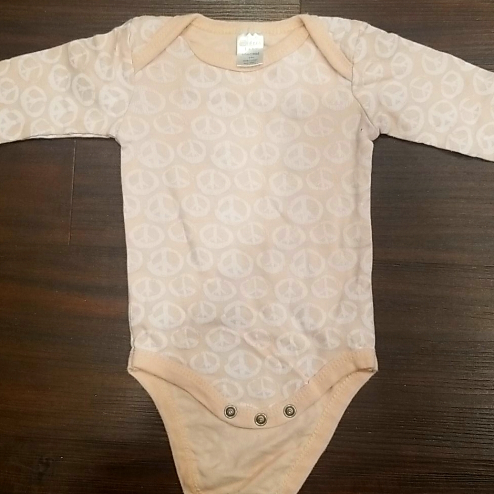 4/$15 Peace Sign Onsie